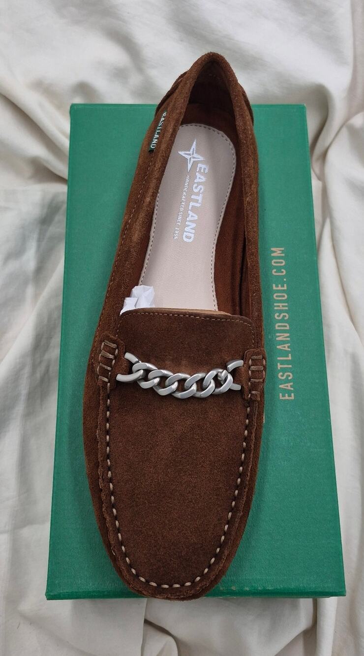 NEW Eastland Sawgrass driving loafer slip-on brown suede Women's size 11